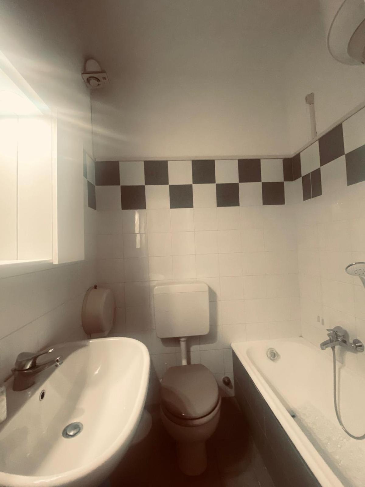 Affittacamere Tiziano Diano Marina Exteriér fotografie