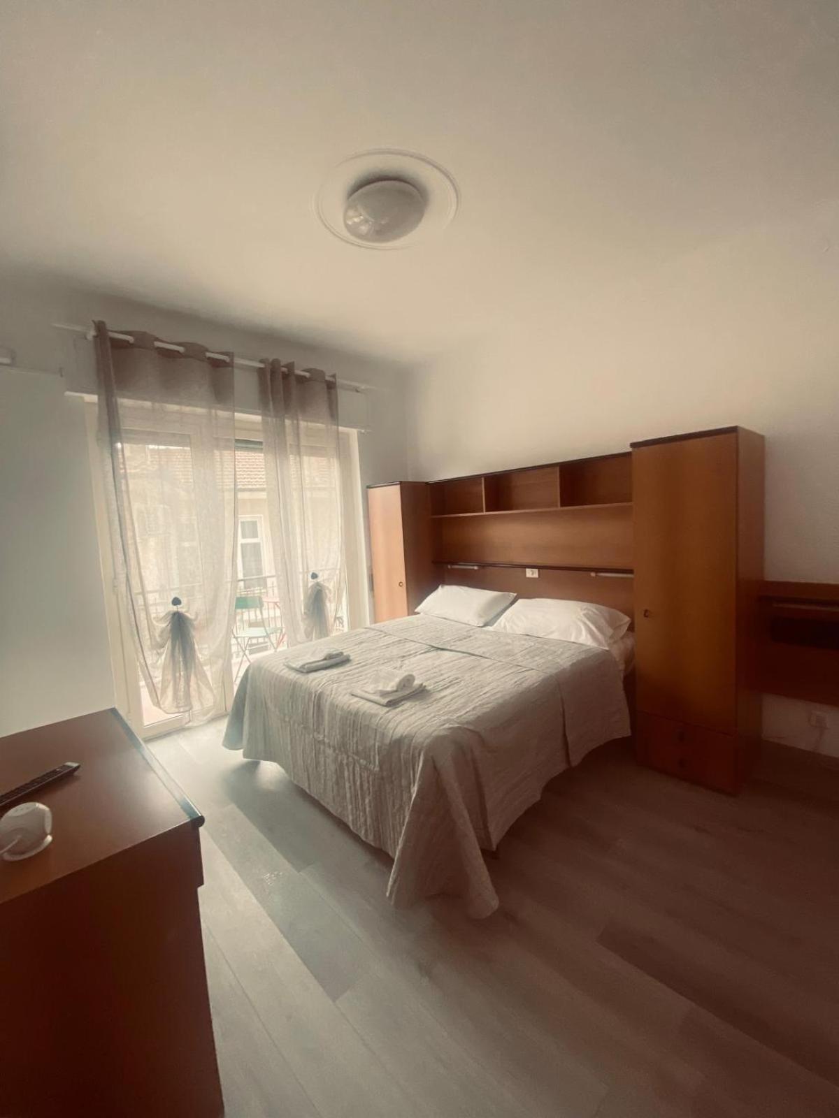 Affittacamere Tiziano Diano Marina Exteriér fotografie