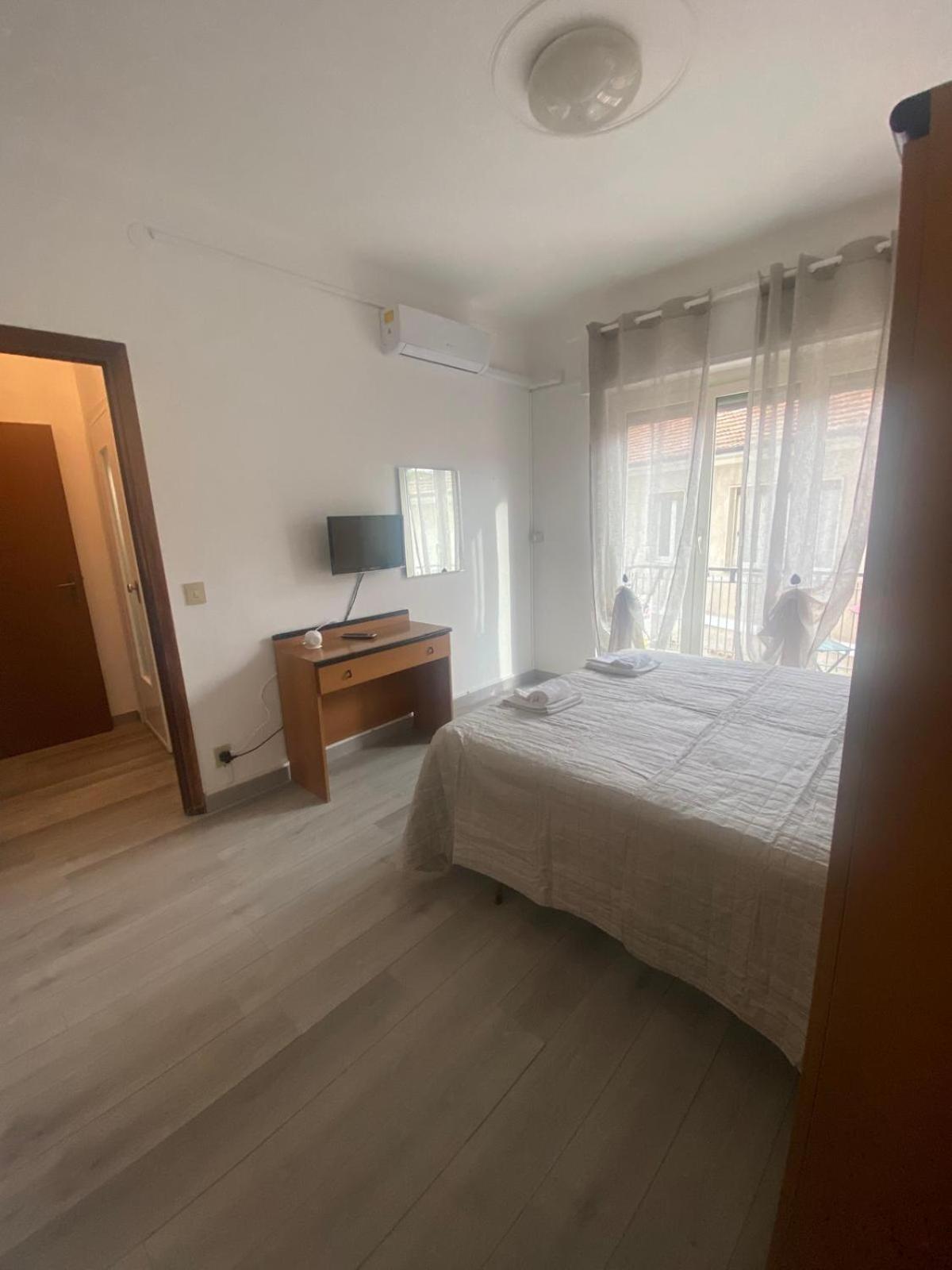 Affittacamere Tiziano Diano Marina Exteriér fotografie